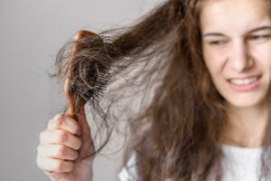Как избежать повреждения волос при укладке - 2